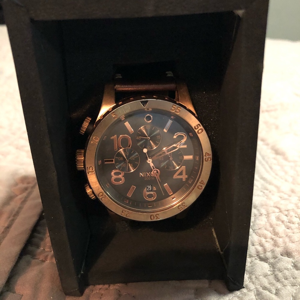 Nixon Watch 48-20 Chrono